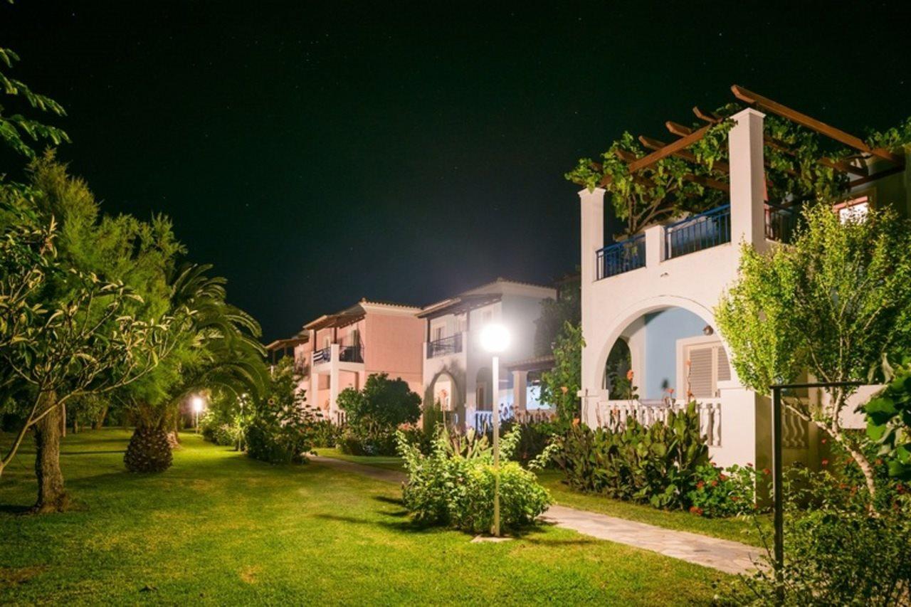 Three Stars Beach Hotel โมไรตีกา ภายนอก รูปภาพ