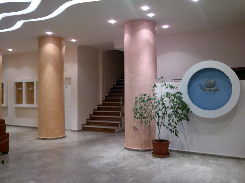 Three Stars Beach Hotel โมไรตีกา ภายนอก รูปภาพ